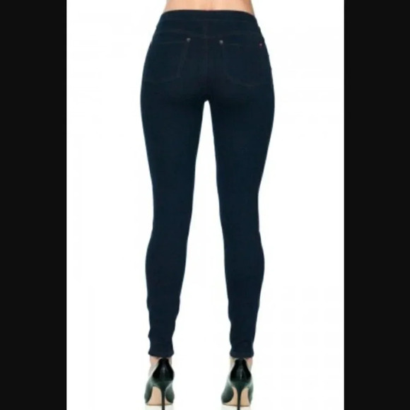 Spanx Ready-to-Wow! Denim Leggings in Dark Blue Wash - Picture 3 of 10